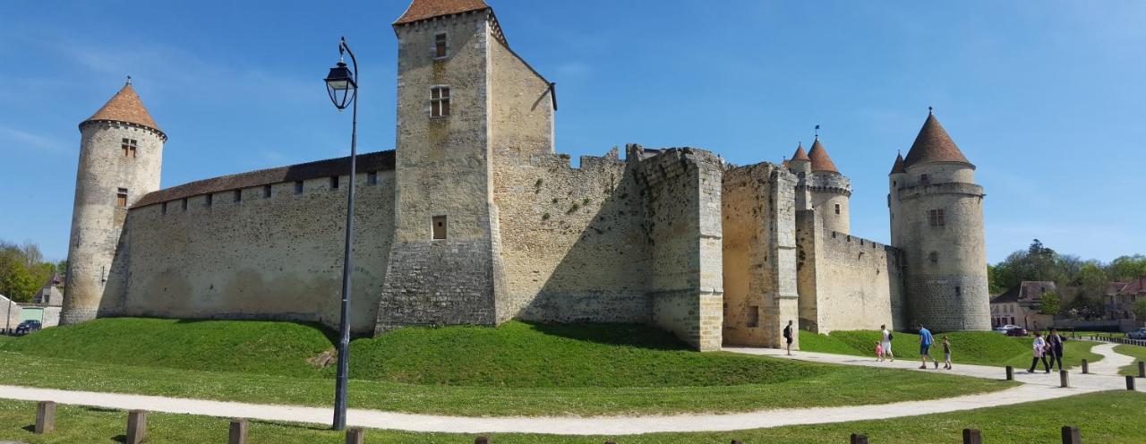 Apakabar Homestay - Proche Gare Melun, Parking Prive, Netflix La Rochette  Экстерьер фото