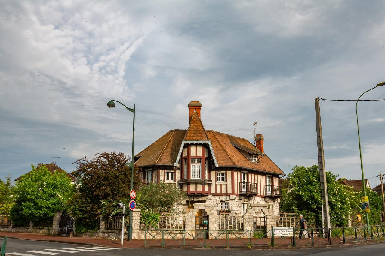 Apakabar Homestay - Proche Gare Melun, Parking Prive, Netflix La Rochette  Экстерьер фото